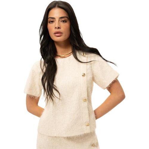 Nikkie Phana top