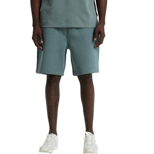 Chasin' State.s scuba green
