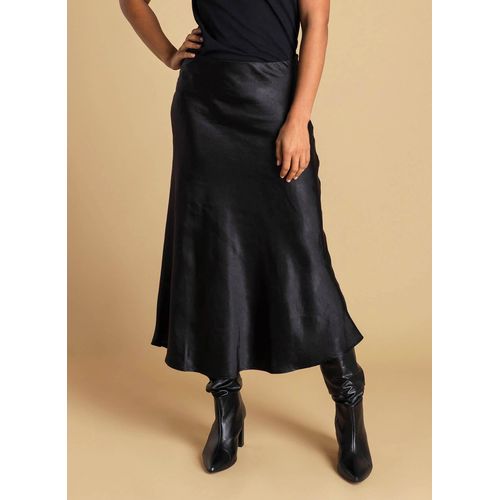 IVY BEAU Asmae Bottoms - Black
