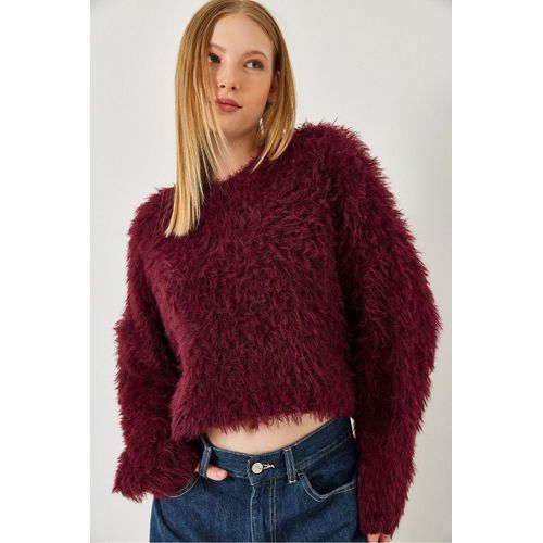 Geverfde Crew Neck Crop Trui met Pluche Detail