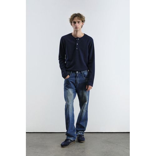 Langarm-T-Shirt mit Knopfkragen