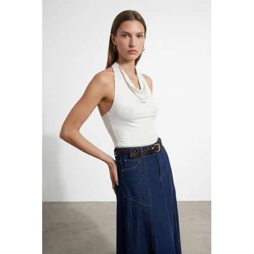 Ärmellose Bluse mit deftigem Kragen und Bindeband