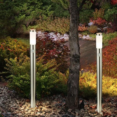 2x Stehlampen, zwei Steckdosen, Bewegungsmelder, H 110 cm