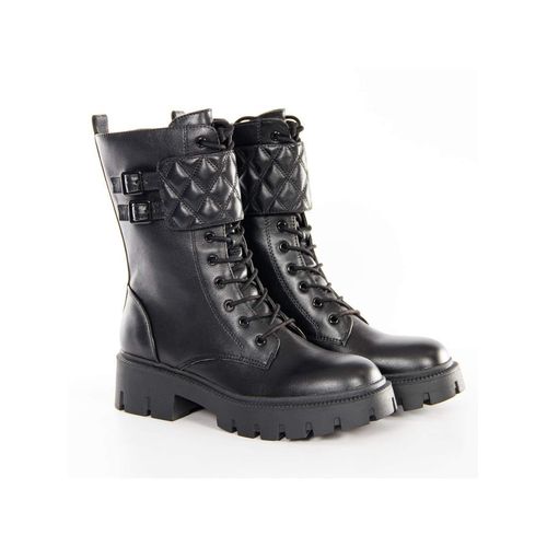 Serlea Guess