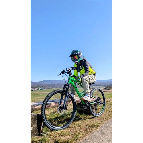 24 Zoll Albatros Mountainbike Vollgefedert mit 21-Gang Kettenschaltung Shimano 2459 Grün AB 138 CM KÖRPERGRÖSSE !!!!!!!!!!!!!!!!!!!!!!