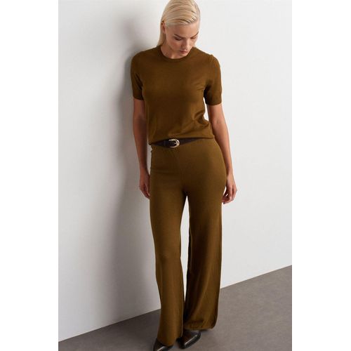 Frauenweite Lurex-Strickhose
