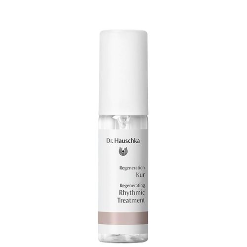 Regenererende ritmische behandeling van Dr. Hauschka voor de rijpere huid
