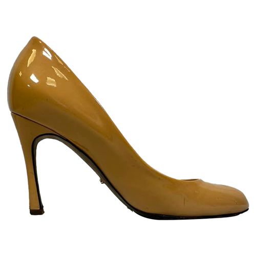 Sergio Rossi Pumps in Beige Patentrein