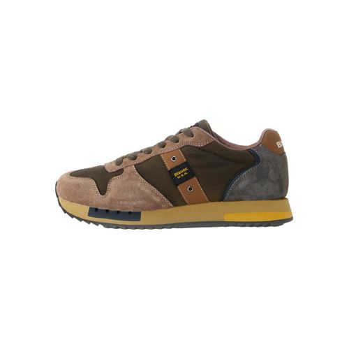 Blauer Sneakers