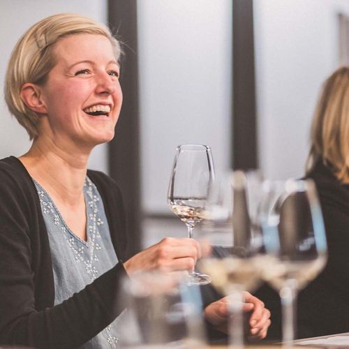 mydays Rebsortenkurs mit Degustation für 2 Berlin; Erlebnis verschenken oder selbst erleben; Gutschein für 2 Person(en)