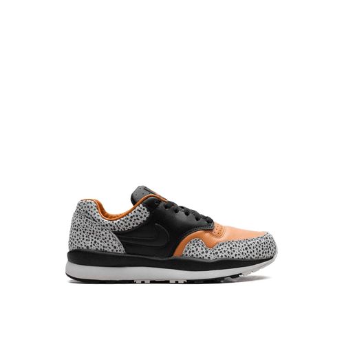 Air Safari sneakers