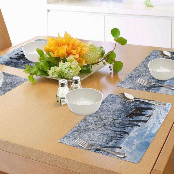 Abakuhaus Tovagliette Con Cavalli, Cavallo Tra Gli Alberi In Inverno Forest Frozen Woods Immagine Di Natura Ghiacciata, Tiscjdeco In Tessuto Resistente Al Lavaggio Per Sala Da Pranzo E Cucina, Bianco Marrone-image
