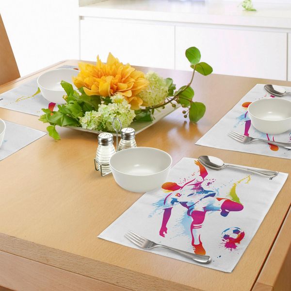 Abakuhaus Tovagliette Per Camera Dei Ragazzi, Calciatore Professionista Che Calcia Il Pallone - Immagine Acquerellata Con Spray - Campionato, Tiscjdeco In Tessuto Resistente Al Colore Per Sala Da Pranzo E Cucina, Multicolore-image