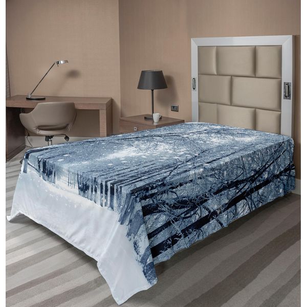 Abakuhaus Lenzuolo Wald, Alberi Innevati Nella Foresta Verso Sera Nella Foresta Paesaggistica Foto, Morbido E Comodo Lenzuolo Superiore Per Un Letto Decorativo 1 Pezzo 190 Cm X 100 Cm, Bianco Grigio Nero-image