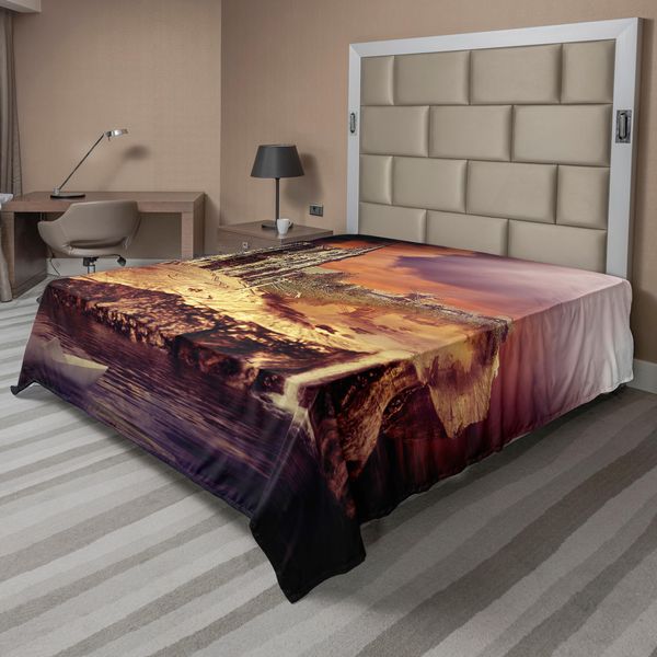 Abakuhaus Lenzuolo Gotico, Castello Immaginario Villaggio Su Un Tronco Acqua Paura Medievale Finzione Arte, Lenzuolo Morbido E Confortevole Per Un Letto Decorativo 1 Pezzo 275 Cm X 260 Cm, Crema Viola-image