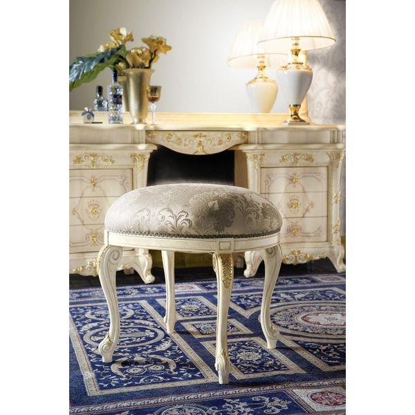 Sgabello Imbottito Sgabello Sgabello Noble Designer Nuovi Mobili Pouf Poggiapiedi Seduta Sgabello Nuovo-image