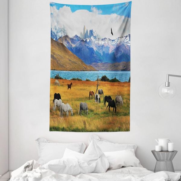 Abakuhaus Arazzo E Copriletto Paesaggistico, Cavallo Di Fattoria In Montagna In Morbido Tessuto Microfibra Lavabile Senza Scolorimento Stampa Digitale, 140 X 230 Cm, Multicolore-image
