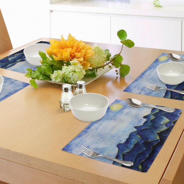 Abakuhaus Tovagliette Paesaggio, Colline Sotto Un Cielo Fiabesco E Nuvoloso Con Il Riflesso Della Stampa Paesaggistica Chiara Come La Luna, Tiscjdeco In Tessuto Resistente Al Colore Per La Sala Da Pranzo E La Cucina, Giallo Blu-image