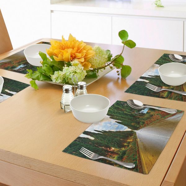 Abakuhaus Tovagliette Italiane, Viale Alberato Antico Villaggio Europeo Vita Di Campagna Destinazione Foto Artistica, Tiscjdeco In Tessuto Resistente Ai Colori Per La Sala Da Pranzo E La Cucina, Multicolore-image
