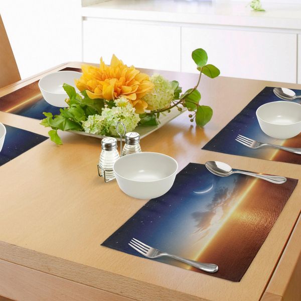 Tovagliette Abakuhaus Ocean, Tramonto Cielo Con Luna E Stelle Orizzonte Paesaggio Fantasy View Artwork Print, Tiscjdeco In Tessuto Resistente Al Colore Per Sala Da Pranzo E Cucina, Arancione Giallo-image