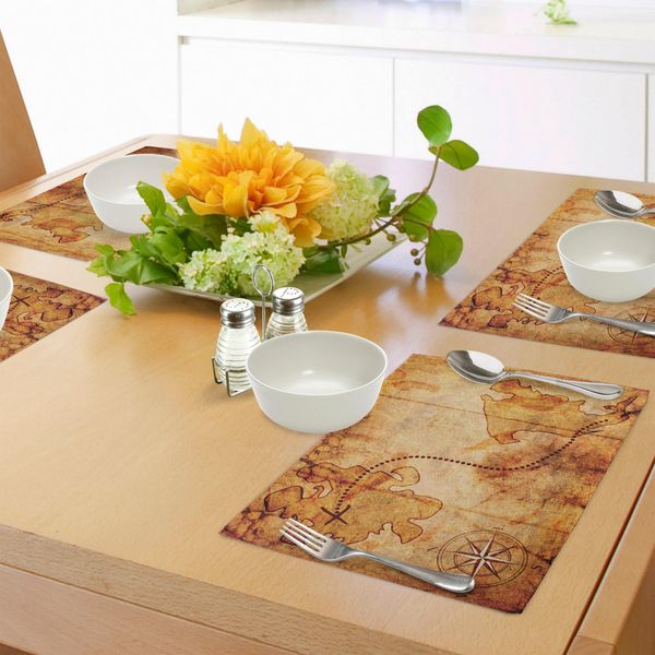 Tovagliette Abakuhaus Con Bussola, Stile Boemo Mappa Del Tesoro Con Piccole Bussole Disegnate Sopra Manoscritto Atlante Trovare, Tiscjdeco In Tessuto Resistente Ai Colori Per La Sala Da Pranzo E La Cucina, Tan-image