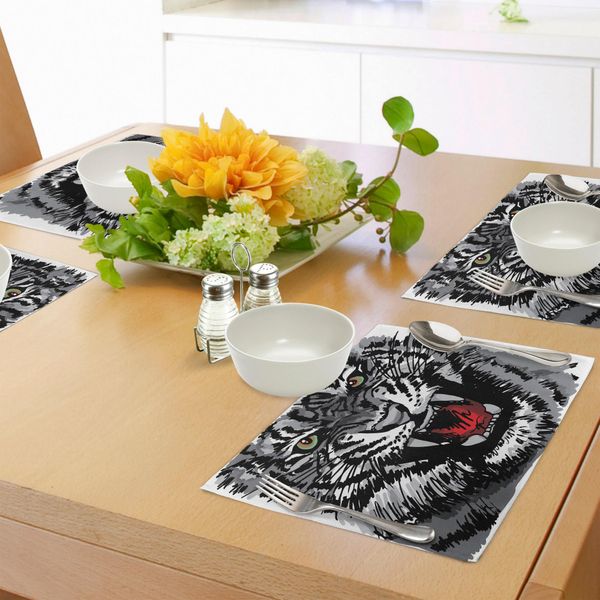 Tovagliette Abakuhaus Safari, Illustrazione Di Un Carismatico Tigre Predatore Territoriale Con Motivi, Tiscjdeco In Tessuto Resistente Al Lavaggio Per La Sala Da Pranzo E La Cucina, Bianco, Nero, Grigio-image