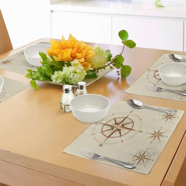 Tovagliette Abakuhaus Con Bussola, Quattro Diverse Bussole In Colori Retrò - Attrezzatura Da Esplorazione - Dove Marini, Tiscjdeco In Tessuto Resistente Al Colore Per La Sala Da Pranzo E La Cucina, Beige Tan-image