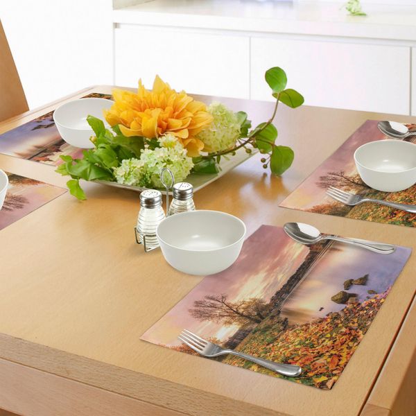 Abakuhaus Tovagliette Paesaggistiche, Scena Della Città Vecchia Di Boemia Attraverso Il Fiume Con Edifici Gotici Al Tramonto, Tiscjdeco In Tessuto Resistente Al Colore Per La Sala Da Pranzo E La Cucina, Arancione Rosa-image