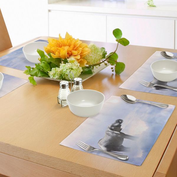 Tovagliette Abakuhaus Mystiker, Un Elefante Che Simboleggia La Libertà Delle Nuvole, Concetto Di Forza Animale Benedetta, Decorazione Da Tavola In Tessuto Resistente Al Lavaggio Per La Sala Da Pranzo E La Cucina, Grigio Blu-image