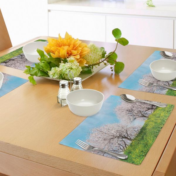 Tovagliette Abakuhaus Con Motivi Floreali, Paesaggio Primaverile Giapponese Con Erba Selvatica, Fiori Di Ciliegio Rosa E Panorama, Decorazioni Da Tavola In Tessuto Resistente Al Lavaggio Per La Sala Da Pranzo E La Cucina, Verde, Rosa, Acquamarina-image