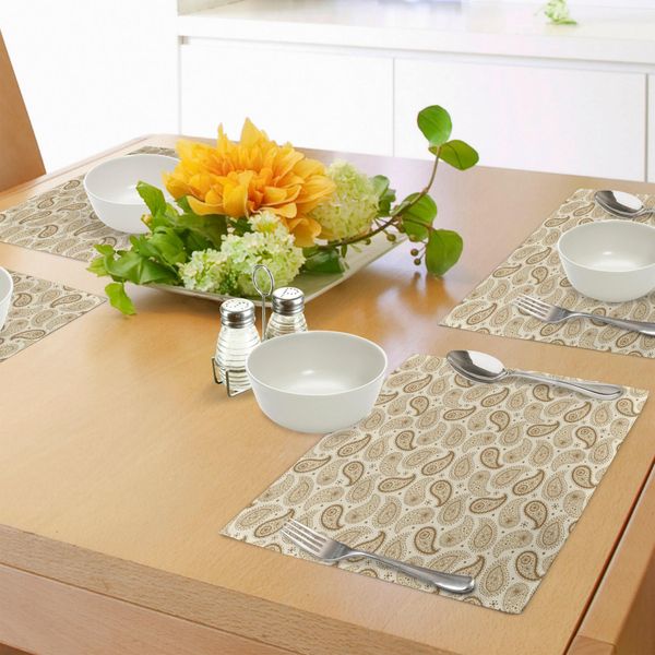 Abakuhaus Tovagliette Beige, Motivi Tradizionali Etnici Orientali Paisley Dettagliati Contorni Colorati Tema Cultura Persiana, Tiscjdeco In Tessuto Resistente Al Lavaggio Per Sala Da Pranzo E Cucina, Crema-image