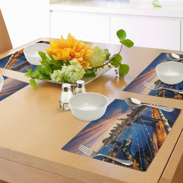 Abakuhaus Tovagliette Paesaggio, American City Tramonto Su Manhattan E Brooklyn Bridge Cityscape Picture Print, Tiscjdeco In Tessuto Resistente Ai Colori Per La Sala Da Pranzo E La Cucina, Multicolore-image