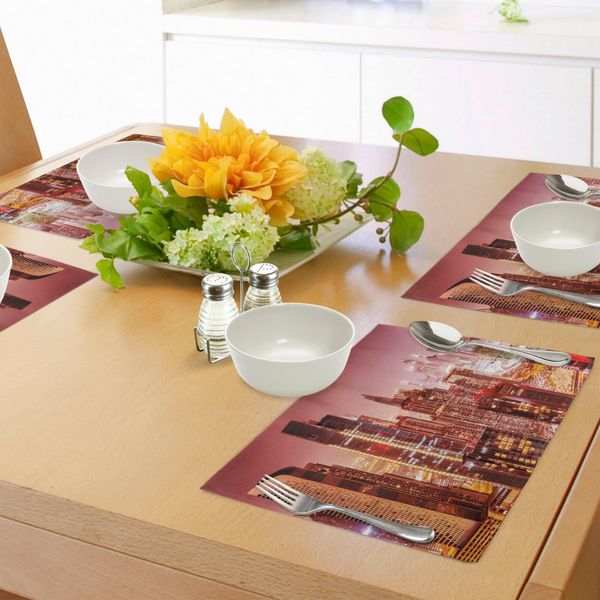 Abakuhaus Tovagliette Con Immagini Urbane, Dubai Di Notte Panorama Urbano Con Grattacieli Panorama Picture Arabian Peninsula, Tiscjdeco In Tessuto Resistente Ai Colori Per La Sala Da Pranzo E La Cucina, Multicolore-image