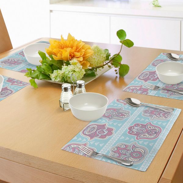 Tovagliette Abakuhaus Hamsa, Motivo Bohemien Con Mani Hamsa Aperte, Tema Mandala Asiatico Ornato, Stampa Boho, Tiscjdeco In Tessuto Resistente Al Lavaggio Per Sala Da Pranzo E Cucina, Rosa E Blu-image