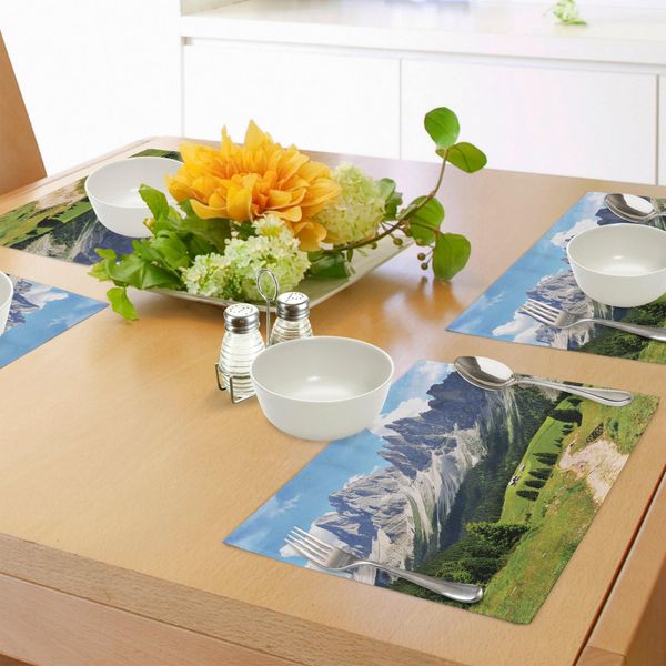 Abakuhaus Tovagliette Berg, Winding Path Nella Pineta Prati E Paesaggio Montano Stampa, Tiscjdeco In Tessuto Resistente Al Colore Per La Sala Da Pranzo E La Cucina, Bianco Verde Blu-image