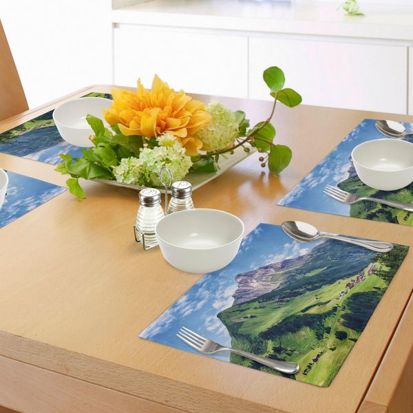 Abakuhaus Tovagliette Rustiche, Primavera Nella Campagna Rurale Con Villaggio Immagine Di Vita Tranquilla E Serena, Tiscjdeco In Tessuto Resistente Al Colore Per La Sala Da Pranzo E La Cucina, Verde Blu-image