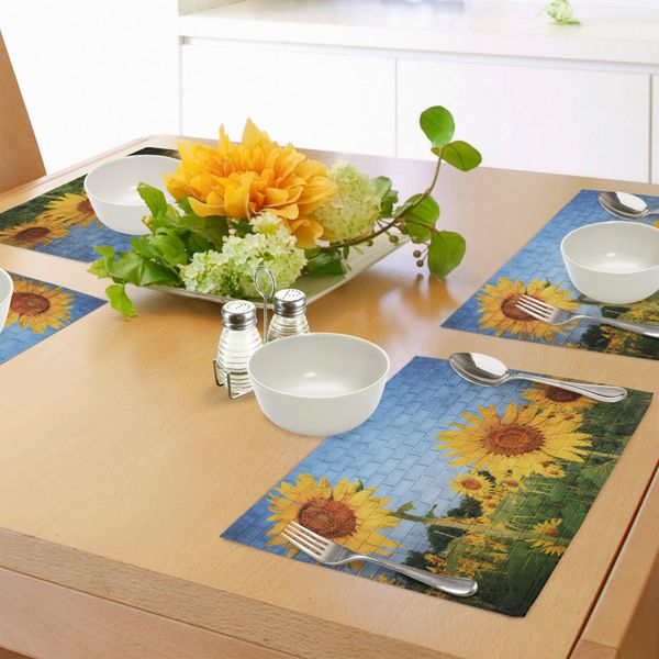 Tovagliette Abakuhaus Con Motivo Di Mattoni, Girasole, Che Raffigura L'habitat Tranquillo Di Meadow Valley In Un Villaggio Rurale, Tiscjdeco In Tessuto Resistente Al Lavaggio Per La Sala Da Pranzo E La Cucina, Giallo Verde-image