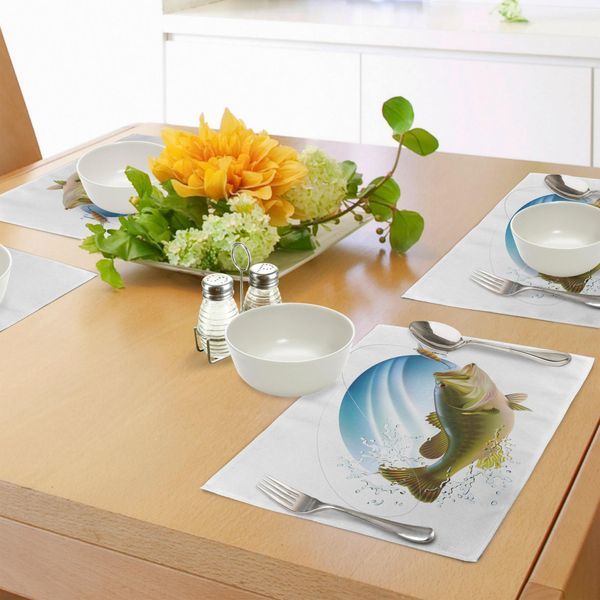 Abakuhaus Tovagliette Da Pesca, Spigola Boccalarga Che Cattura Un Boccone Con Un Movimento Spruzzando Acqua, Immagine Selvaggia, Tiscjdeco In Tessuto Resistente Al Colore Per La Sala Da Pranzo E La Cucina, Verde Blu-image
