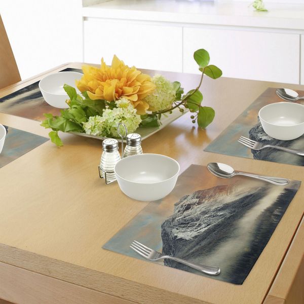 Abakuhaus Tovagliette Dei Parchi Nazionali, Snowy Mountains Al Tramonto In Una Giornata Uggiosa, Magica Yoho Alberta Image Print, Tiscjdeco In Tessuto Resistente Ai Colori Per La Sala Da Pranzo E La Cucina, Arancione Grigio-image