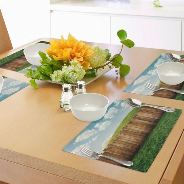 Abakuhaus Tovagliette Da Tavola Con Motivi Rurali, Staccionata In Legno Su Prato Con Pastori E Cielo Nuvoloso, Tovaglietta Decorativa In Tessuto Resistente Al Lavaggio Per Sala Da Pranzo E Cucina, Verde Marrone-image