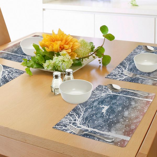 Tovagliette Natalizie Abakuhaus, Motivo Romantico Con Cervo, Poinsettia E Grafica Internazionale A Tema Festivo, Decorazione Da Tavola In Tessuto Resistente Al Lavaggio Per Sala Da Pranzo E Cucina, Bianco E Blu-image