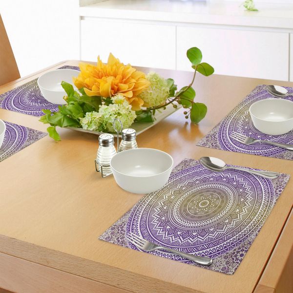 Abakuhaus Tovagliette Gialle E Viola, Mandala Tribal Vintage Etnico Karma Nel Cosmo Artsy Ombre Design, Tiscjdeco In Tessuto Resistente Al Lavaggio Per La Sala Da Pranzo E La Cucina, Senape E Viola-image
