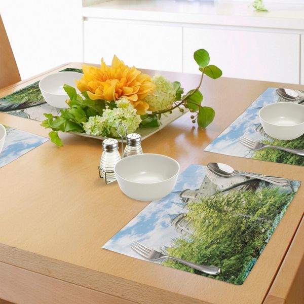 Abakuhaus Tovagliette Magiche, Stregoneria E Maghi Castello Nella Foresta Replica In Giappone Stampa Immagine, Tiscjdeco In Tessuto Resistente Ai Colori Per La Sala Da Pranzo E La Cucina, Beige Verde Blu-image