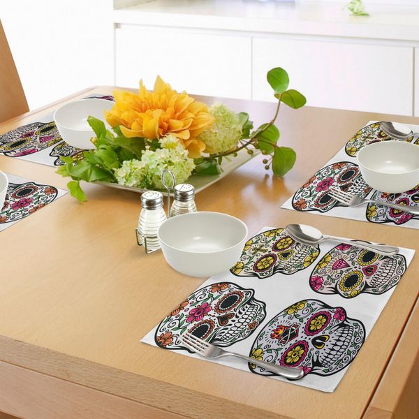 Abakuhaus Tovagliette Per Il Giorno Dei Morti, Immagine Festiva Con Teschi Per Il Giorno Dei Morti, Decorazioni Da Tavola In Tessuto Resistente Ai Colori Per La Sala Da Pranzo E La Cucina, Giallo Bianco Nero Rosa-image