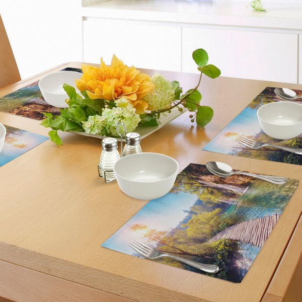 Tovagliette Abakuhaus Natur, Idilliaco Lago Con Cascata, Colline Del Parco Nazionale, Paesaggio Autunnale, Tiscjdeco In Tessuto Resistente Ai Colori Per La Sala Da Pranzo E La Cucina, Multicolore-image
