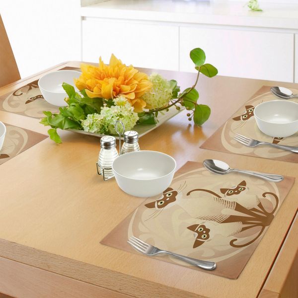 Tovagliette Abakuhaus Con Motivi Animali, Tre Gatti Della Famiglia Felina Asiatica Siamese Con Sfondo Di Edera, Tiscjdeco In Tessuto Resistente Al Lavaggio Per La Sala Da Pranzo E La Cucina, Marrone Chiaro E Marrone Chiaro-image