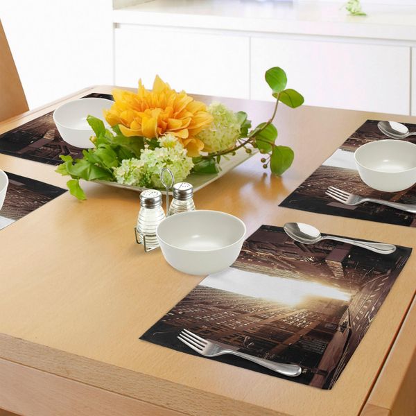 Abakuhaus Tovagliette Con Immagini Urbane, New York Street Con Grattacieli Alti Al Mattino Presto Manhattan View, Tiscjdeco In Tessuto Resistente Ai Colori Per La Sala Da Pranzo E La Cucina, Marrone Umbra Crema-image