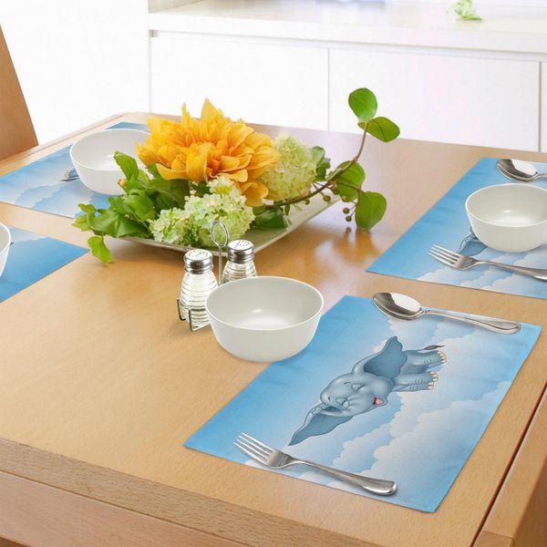 Tovagliette Abakuhaus Con Motivi Animali, Simpatico Bambino Che Vola Su Un Elefante Tra Le Nuvole, Illustrazione Divertente E Allegra Con Caricature Di Bambini, Decorazione Da Tavola In Tessuto Resistente Ai Colori Per La Sala Da Pranzo E La Cucina, Azzurro-image