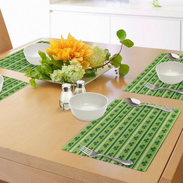 Tovagliette Abakuhaus Verdi, Motivi Tradizionali Irlandesi Con Trifoglio, Tema Happy St. Patrick's Day, Decorazioni Da Tavola In Tessuto Resistente Al Lavaggio Per La Sala Da Pranzo E La Cucina, Verde Lime, Verde Scuro, Bianco-image