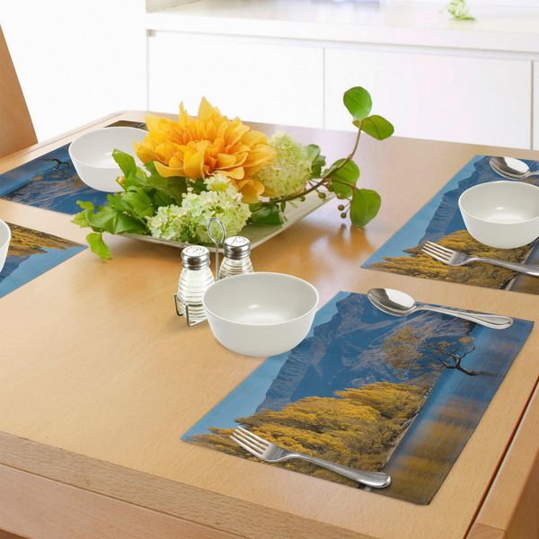 Tovagliette Abakuhaus Natur, Lago Con Alberi Sommersi Su Una Catena Montuosa, Splendido Paesaggio Rurale Della Nuova Zelanda, Tiscjdeco In Tessuto Resistente Al Lavaggio Per La Sala Da Pranzo E La Cucina, Marrone, Giallo, Azzurro-image